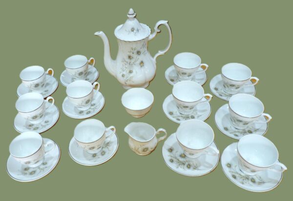 China Coffee / Tea Set: Outstanding Mayfair Made China Coffee & Tea Set, From Their White Daisy Pattern