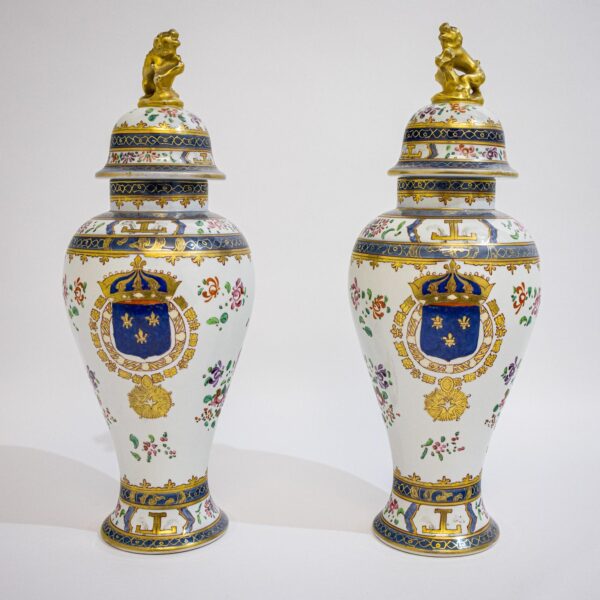 Pair of Samson Armorial Vases