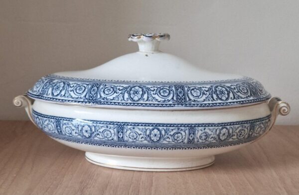 Wedgwood Blue & White Lidded Tureen