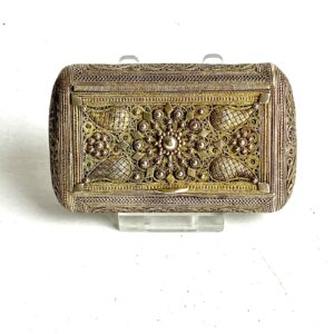 White Metal Filagree Snuff Box